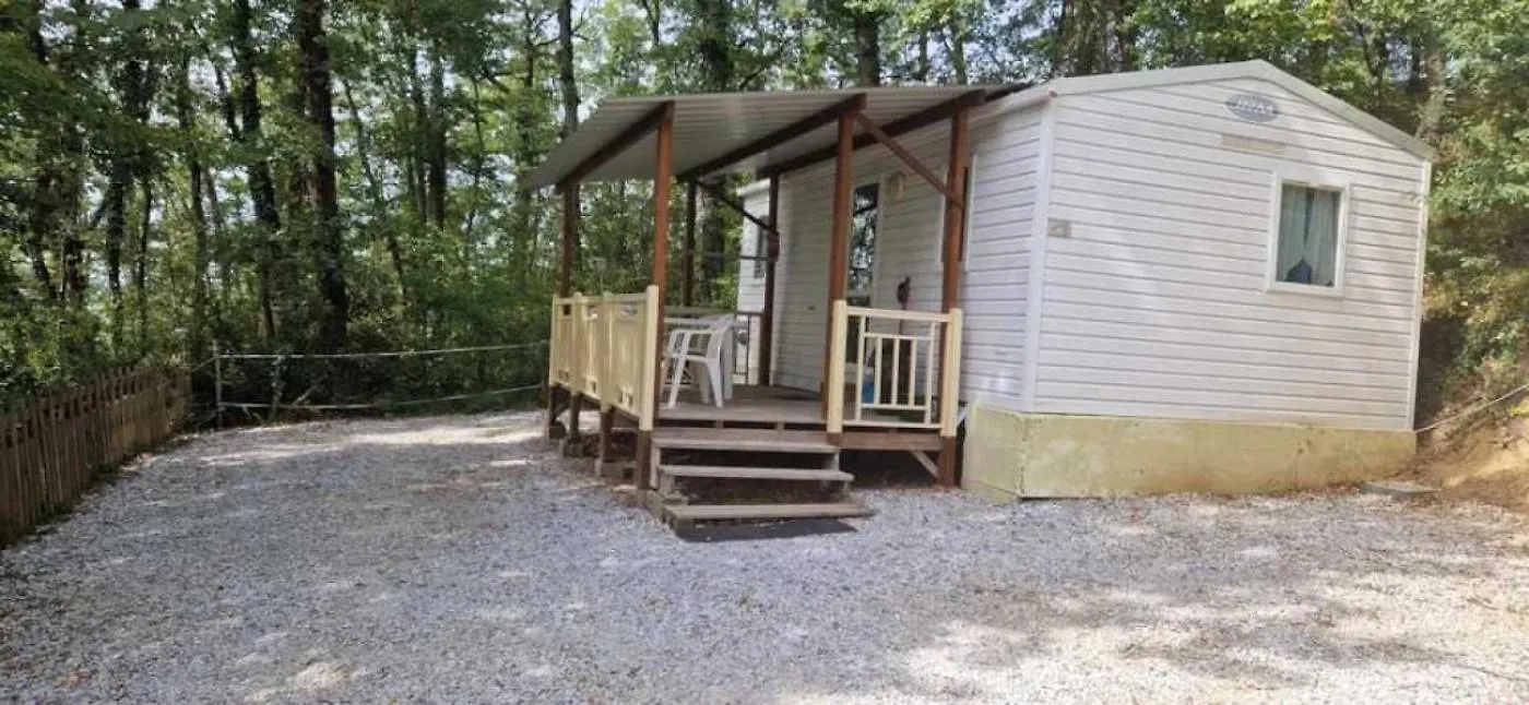 Camping 3 Etoiles - Piscine - Ccbbedh Durfort  Frankrijk