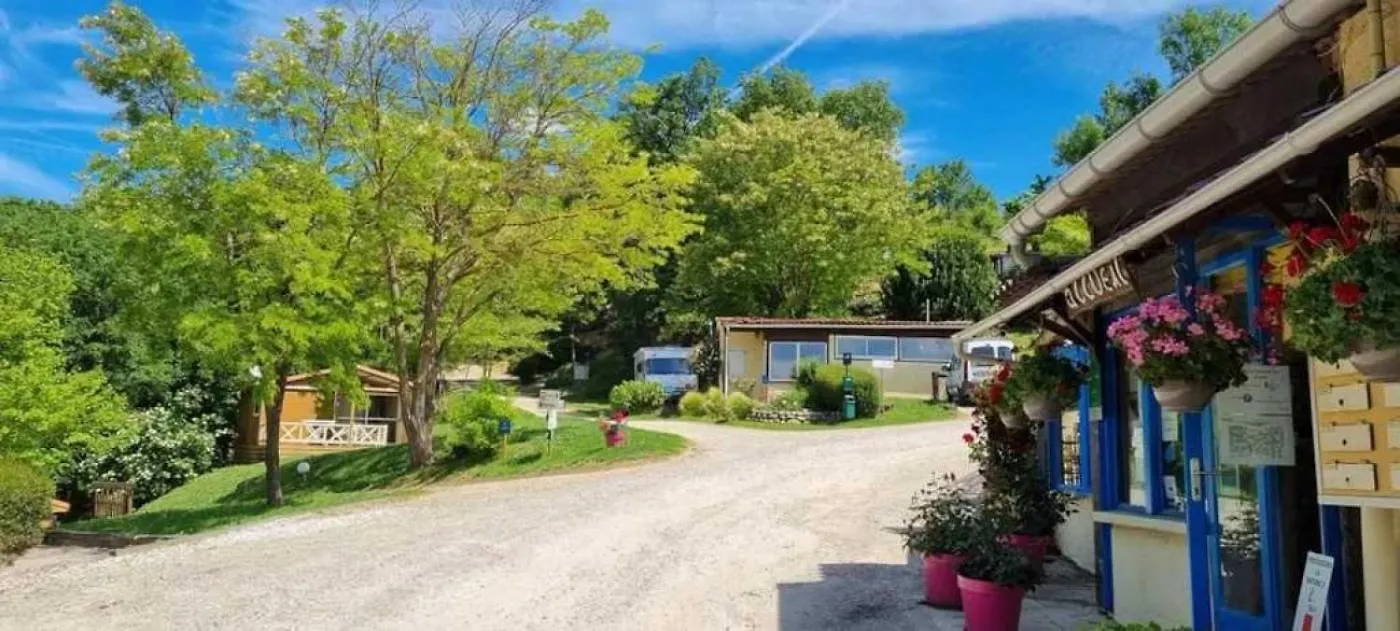 Camping 3 Etoiles - Piscine - Ccbbedh Durfort  0*, Durfort (Ariege)
